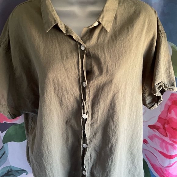 Universal Thread Button Shirt - Picture 5 of 5